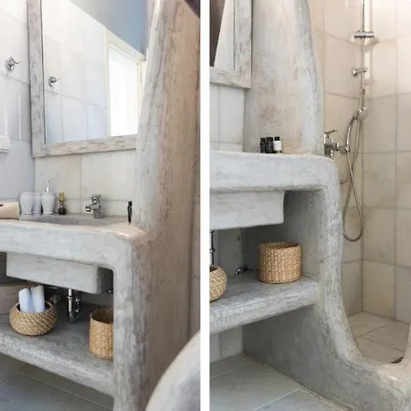 Nausithoe 1 Paros Λογαράς